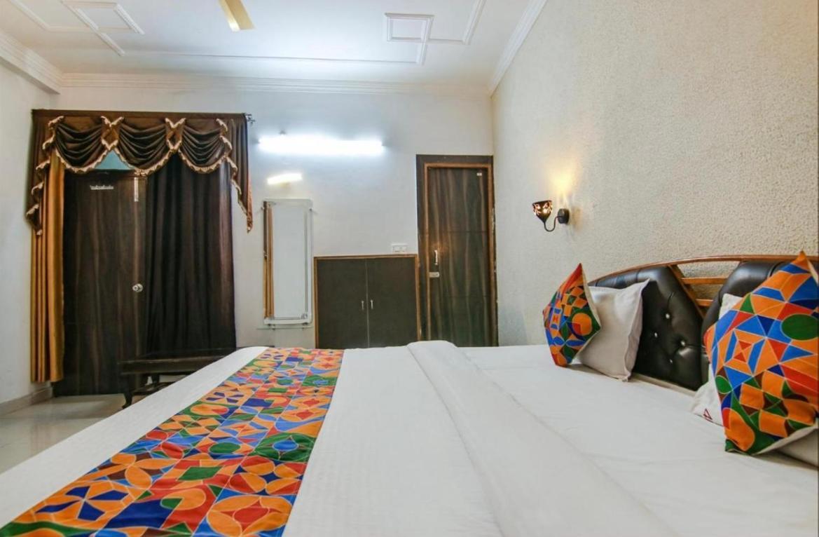 The For You Hotel & Restaurant Rishīkesh Εξωτερικό φωτογραφία
