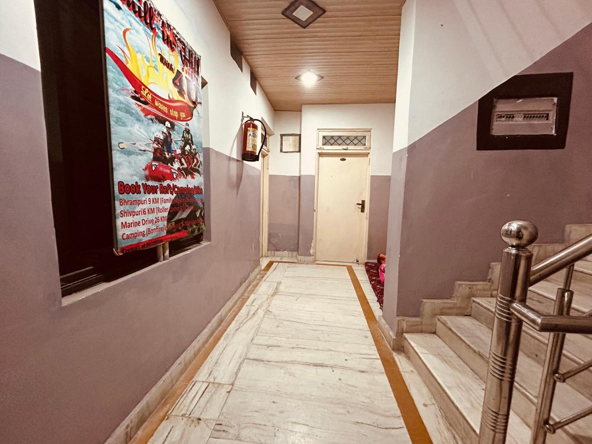 The For You Hotel & Restaurant Rishīkesh Εξωτερικό φωτογραφία