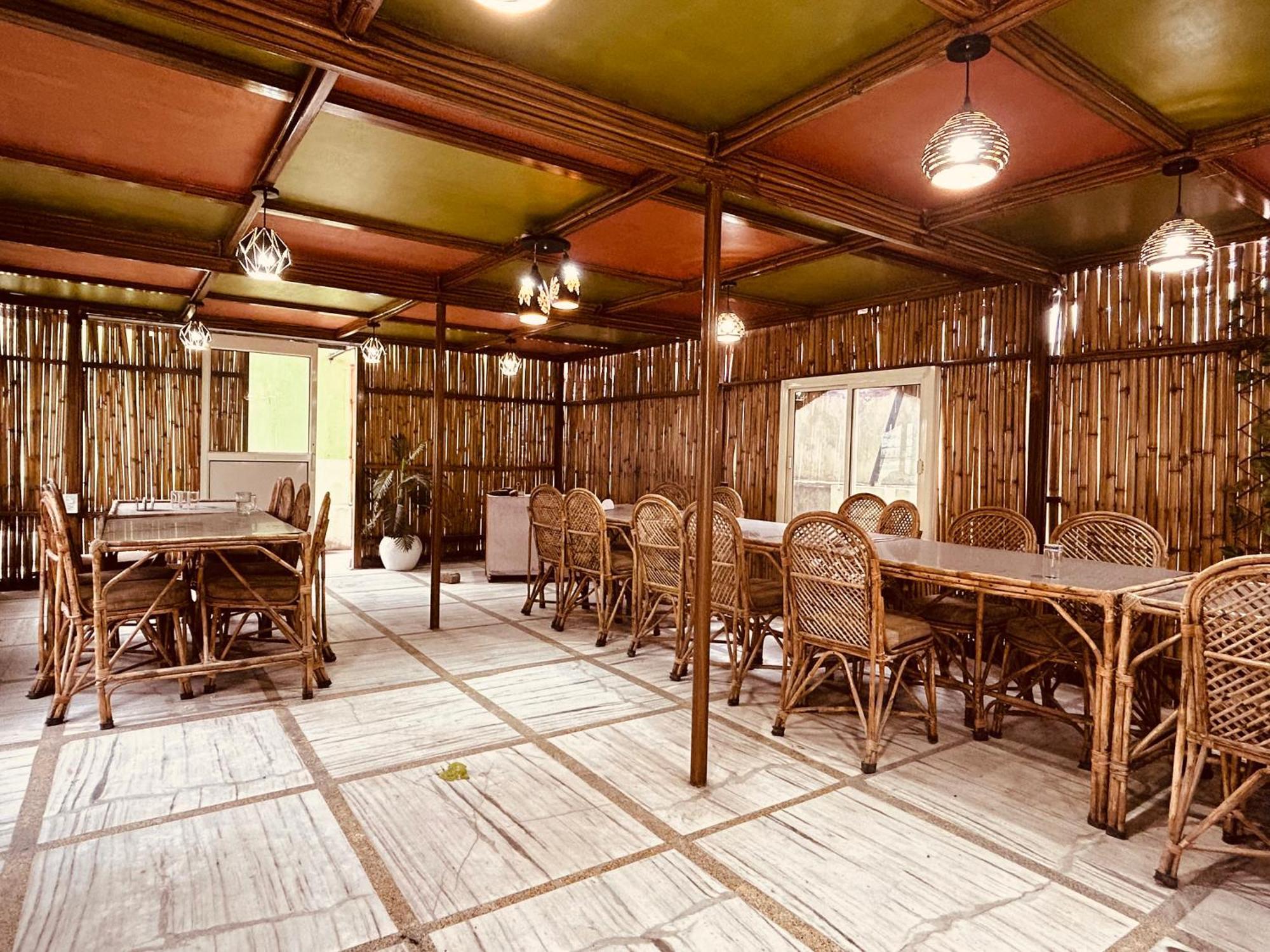 The For You Hotel & Restaurant Rishīkesh Εξωτερικό φωτογραφία